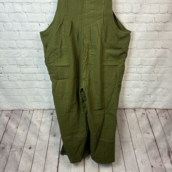 BloomChic Olive Green Pleated Detail Knotted Shoulder Pocket Overall Jumpsuit 12 - Picture 3 of 8